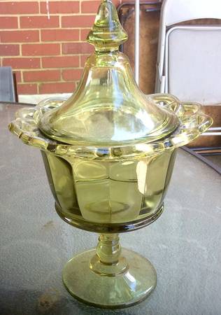 Laced Edge Green (Verde) by Imperial Glass-Ohio
