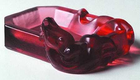 Cathay Cranberry Frosted Ashtray Wu Ling
