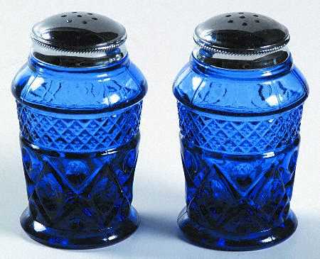Cape Cod Blue (Ultra) #117 Shaker Set W/Metal Lid