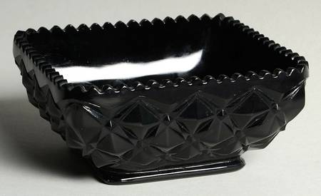 Diamond Block Black Square Bowl 5"