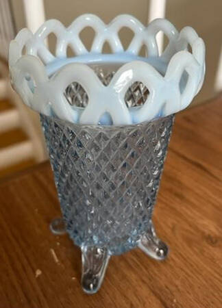 Laced Edge Blue Opalescent (Sugar Cane) 5" 4-Toed Flower Vase