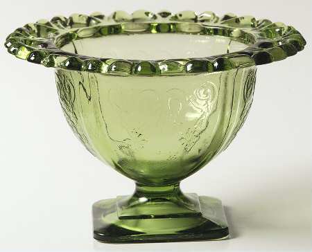 Lorain Avocado Green Planter