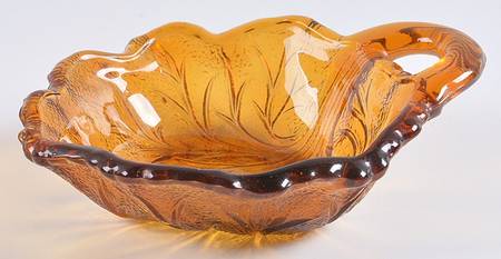 Pebble Leaf Amber Nappy