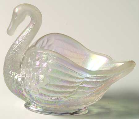 Animals & Figurines #27/147 Open (Mint) 4" Swan