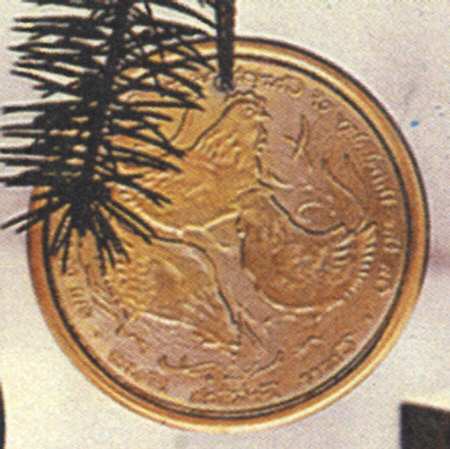 Animals & Figurines Hens Ornament