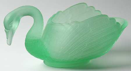 Animals & Figurines #400 8" Open Swan