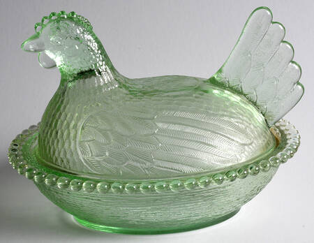 Indiana Animals & Figurines Green Pastel Hen on Nest
