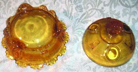 972 Amber Round Covered Butter