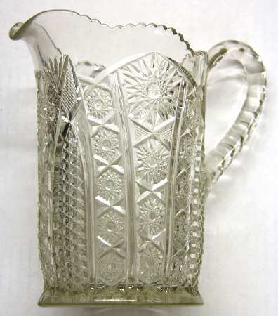Paneled Daisy and Finecut Clear 44 Oz Pitcher