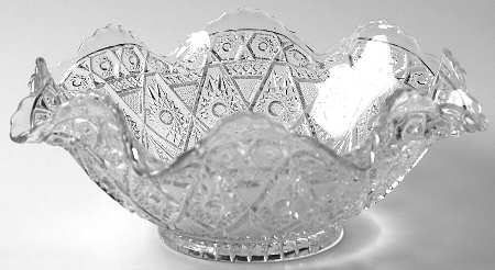 Diamond Lace Clear Crimped Bowl