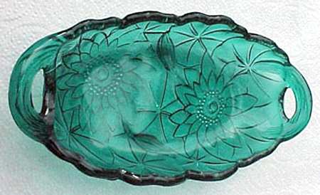 Lily Pons Teal 9" Oval Celery