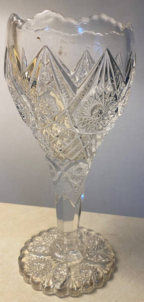 Feather Notching and Button Clear 10" Flower Vase