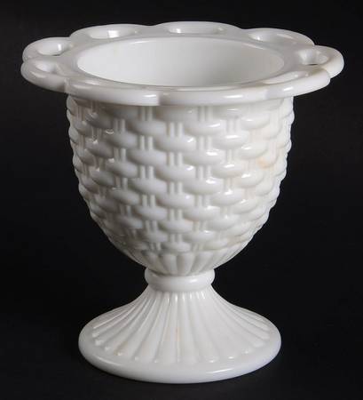 51545 Milk Glass Open Sugar