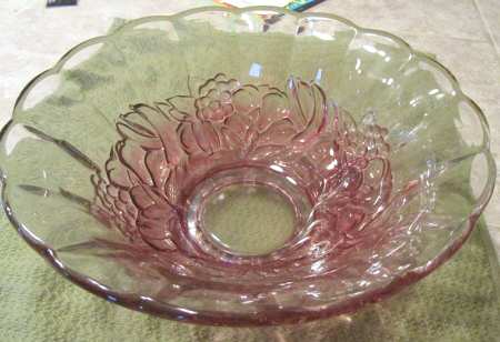 Garland Pink Clear 10" Round Footed Flared Bowl