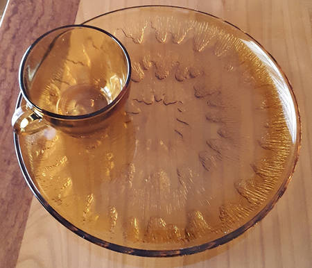 625 Amber Snack Plate & Cup Set
