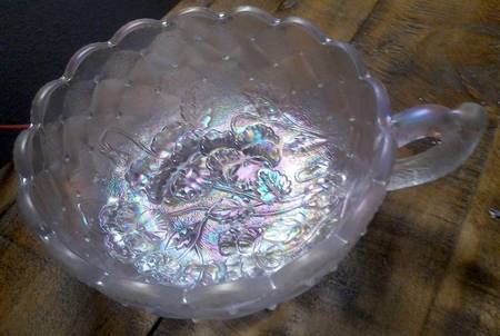 Pansy White Carnival 6" Handled Bon Bon