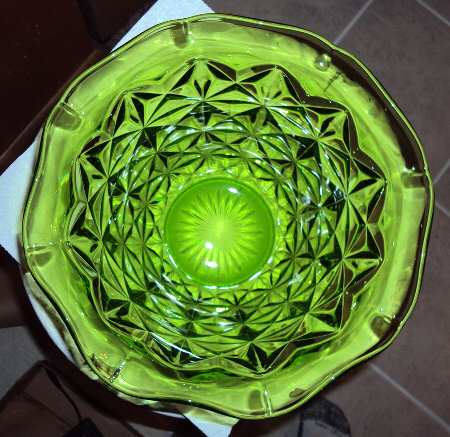 Monticello Lime Green 10" Round Crimped Bowl