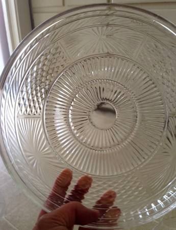 Diamond and Sunburst Clear 10" Shallow Round Bowl