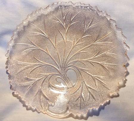 Pebble Leaf Pink Luncheon Plate