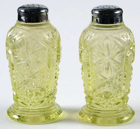 Mogul Variant Yellow (Mustard) by Imperial Glass-Ohio