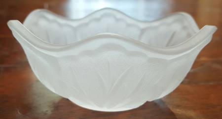 Pebble Leaf Clear Frosted Small Dessert Bowl
