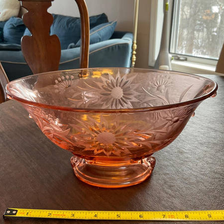 Double Scroll Pink (Cut #2) by Imperial Glass-Ohio