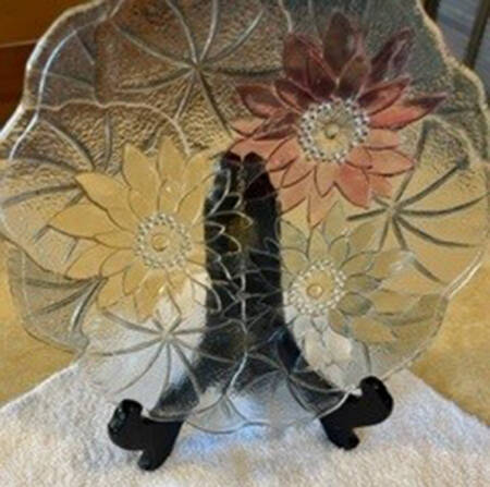 Lily Pons Multicolor by Indiana Glass