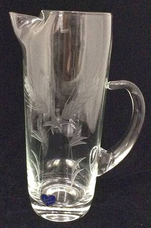 Fine Wheat 32 Oz Pitcher