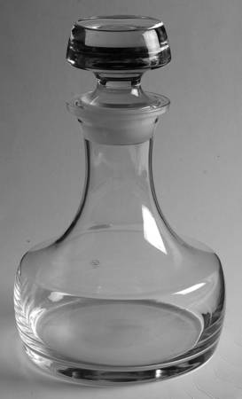 Inga Decanter & Stopper