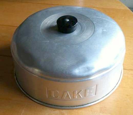 Anniversary Clear Round Metal Cake Plate Cover
