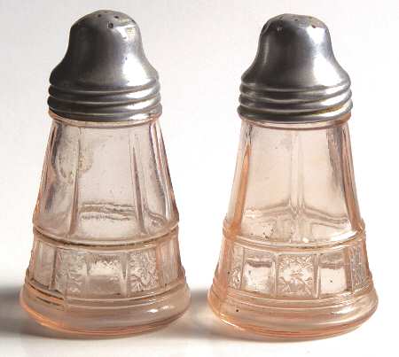Doric Pink Shaker Set w/Metal Lids