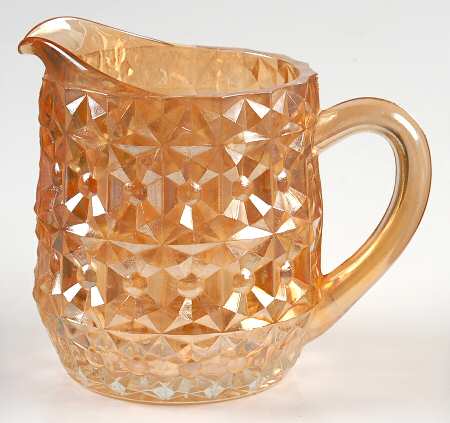Holiday Iridescent 16 Oz Pitcher