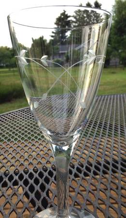 Starflower (Stem #145) Water Goblet