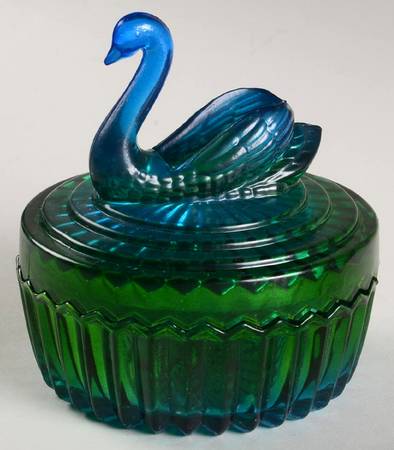 Jeannette Animals & Figurines Swan Powder/Lipstick Jar & Lid