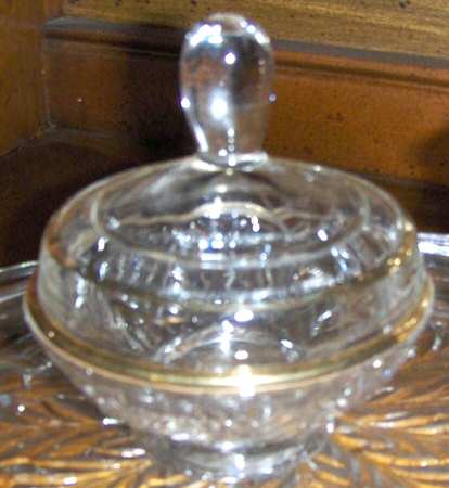 Feather (Gold Trim) Round Puff Box with Lid