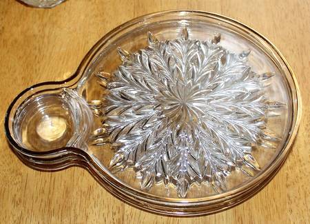Feather (Gold Trim) Snack Plate No Cup