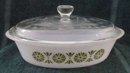 MG11 1 Quart Covered Oval Casserole