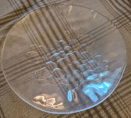 Grape 11" Round Platter