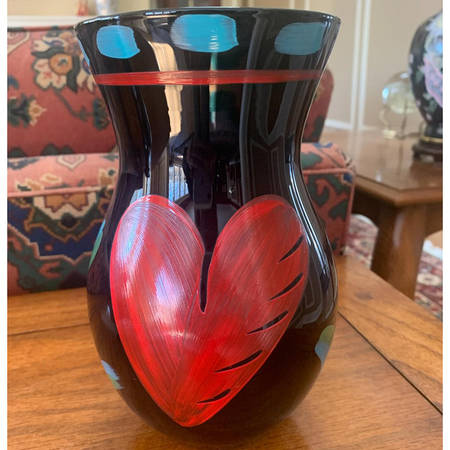 Hearts 8" Flower Vase