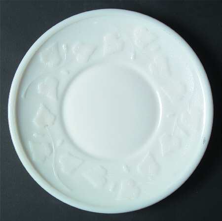 Ivy In Snow Milk Glass Dinner Plate