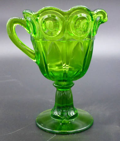 KAG1 Footed Creamer