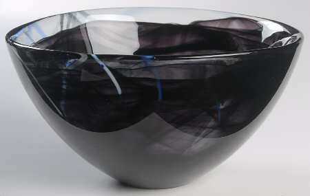 Contrast Black 9" Round Bowl