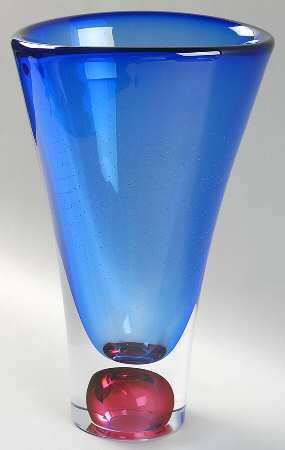 Zoom 10" Flower Vase