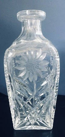 Margaret Square Decanter No Stopper