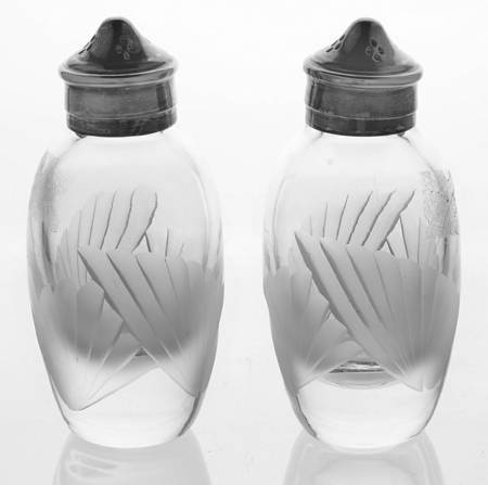 Fanlight Shaker Set w/Metal Lids