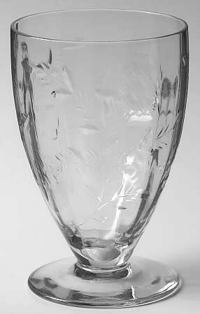 Linden Footed Tumbler