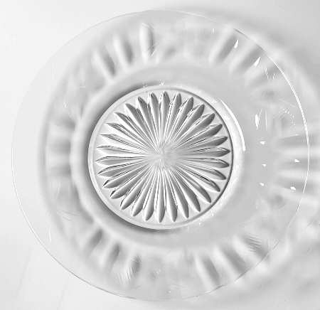 Dartelle Luncheon Plate