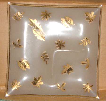 Golden Foliage 16" Square Plate