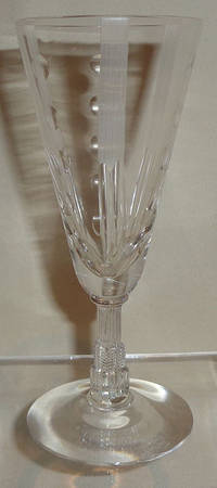 Moonbeam Wine Glass