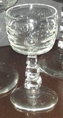 1001-8 Cordial Glass